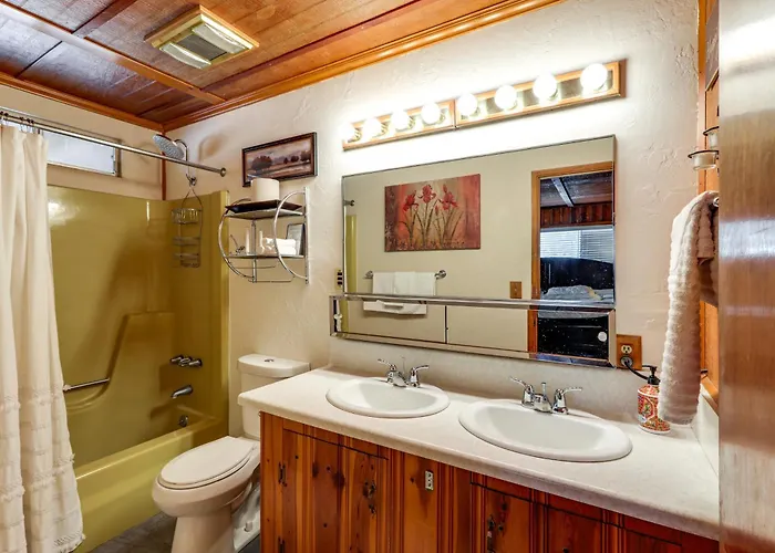Holiday home 16 Mi To Mogollon Rim: W/ Deck In Payson!